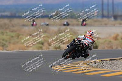 media/Sep-11-2022-SoCal Trackdays (Sun) [[81b7e951af]]/Turn 5 (1110am)/